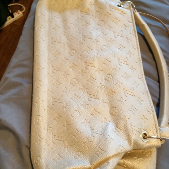 Louis Vuitton Gold Women's Bag - Picture 8 of 8